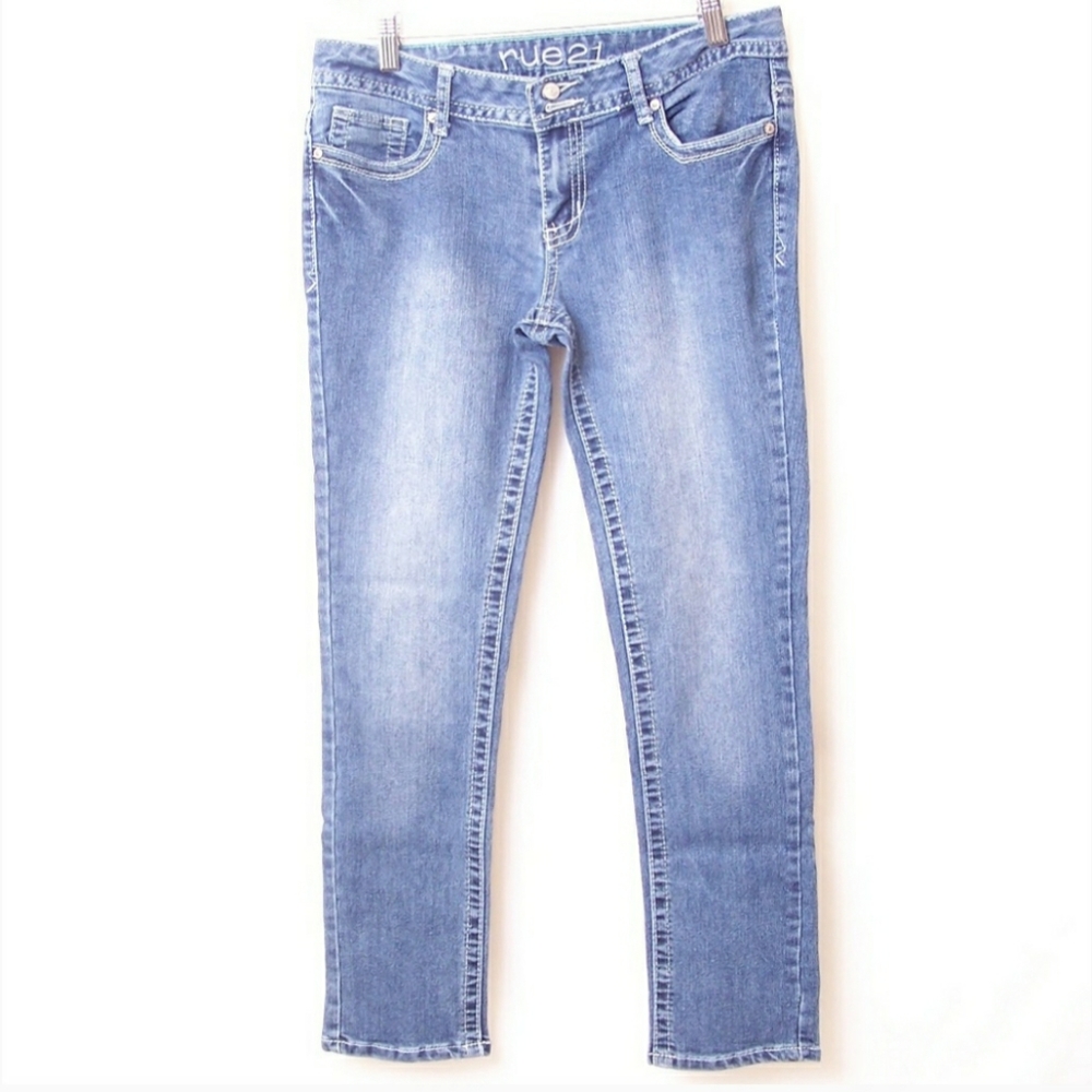 Jeans Rue21 short low rise skinny size 9/10